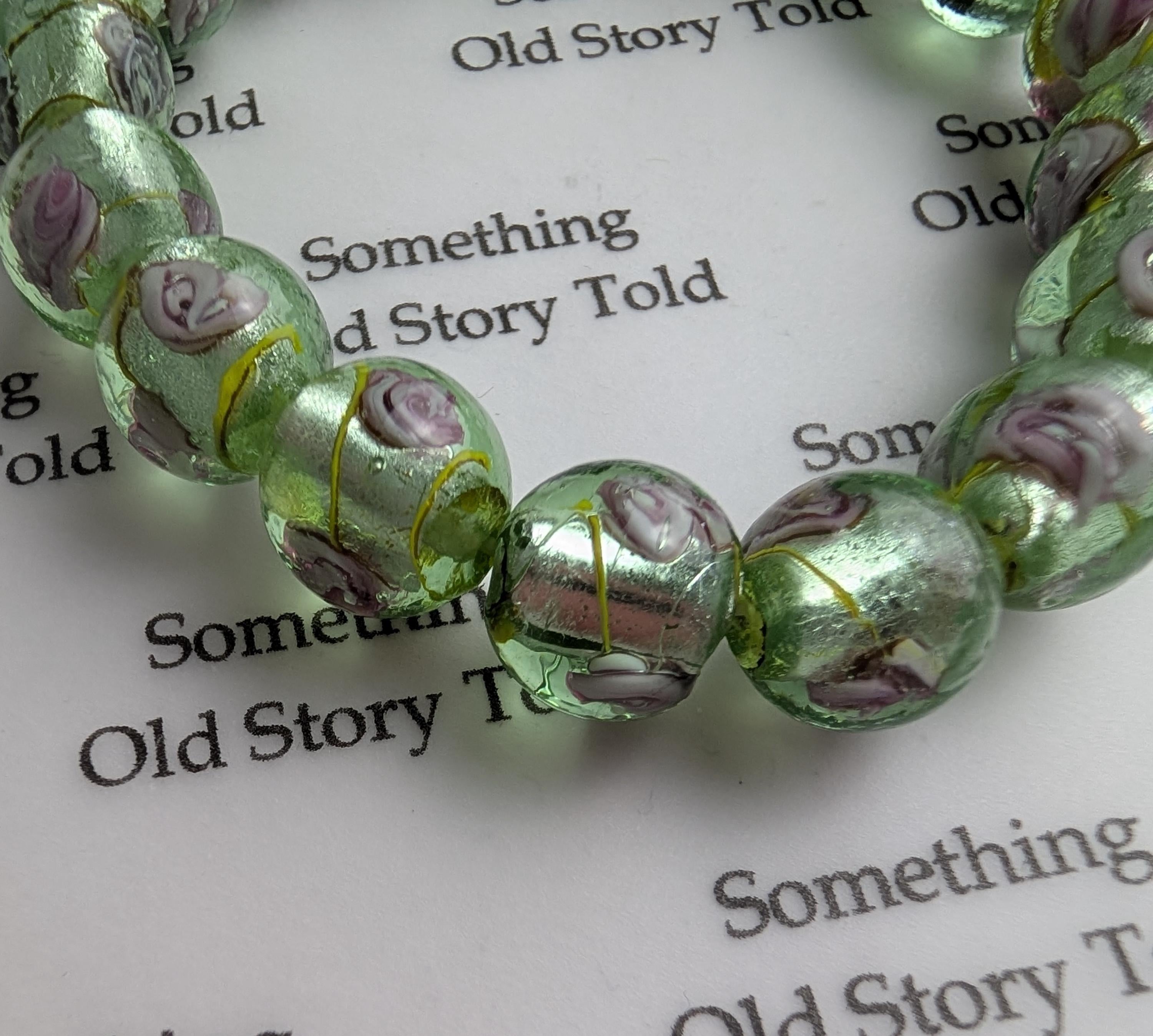 Green Lampwork Rose Glass Bead Bracelet, Cottagecore Summer Stretch Jewelry __etsy:8067012740