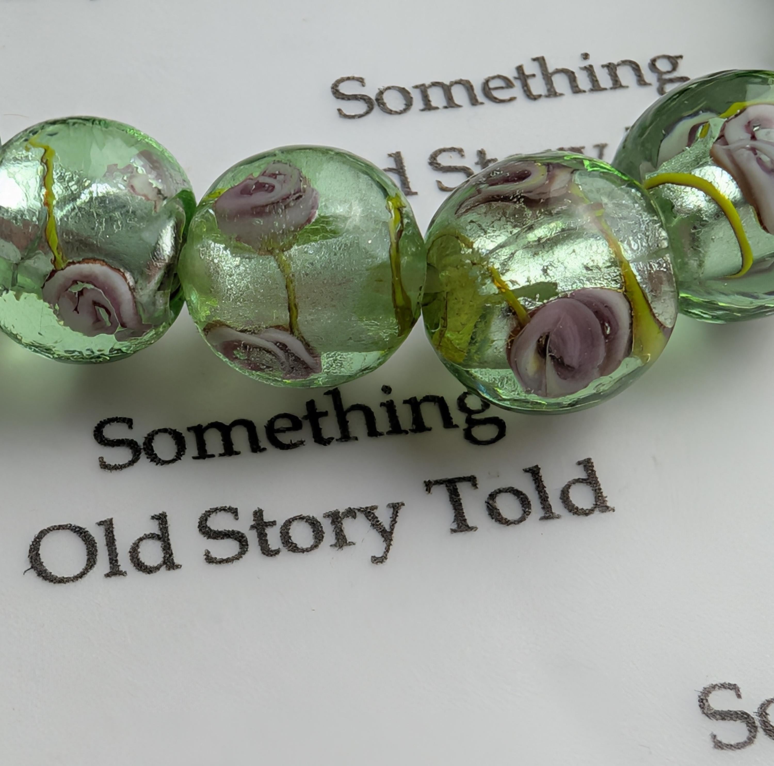 Green Lampwork Rose Glass Bead Bracelet, Cottagecore Summer Stretch Jewelry __etsy:8114935049