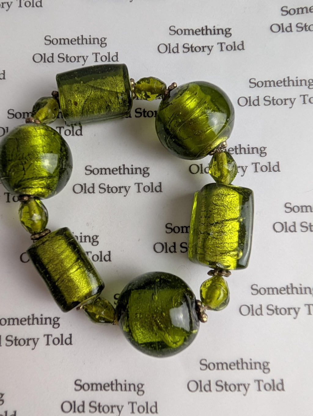 Murano Style Green Foil Glass Bracelet – Chunky Lampwork Statement Wristlet (1980s) __etsy:8040860918