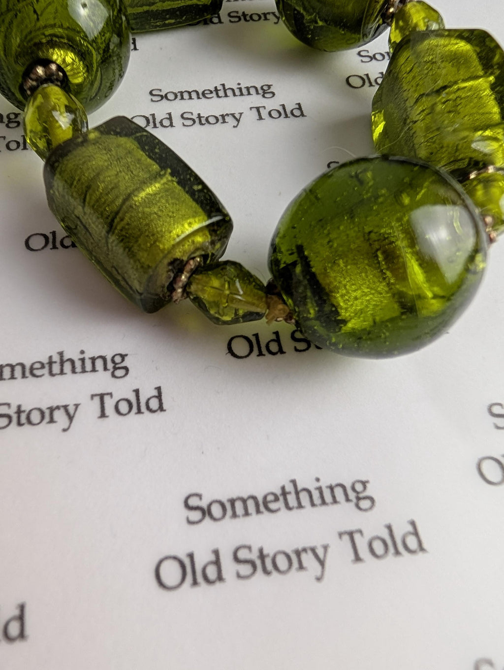 Murano Style Green Foil Glass Bracelet – Chunky Lampwork Statement Wristlet (1980s) __etsy:8040860958
