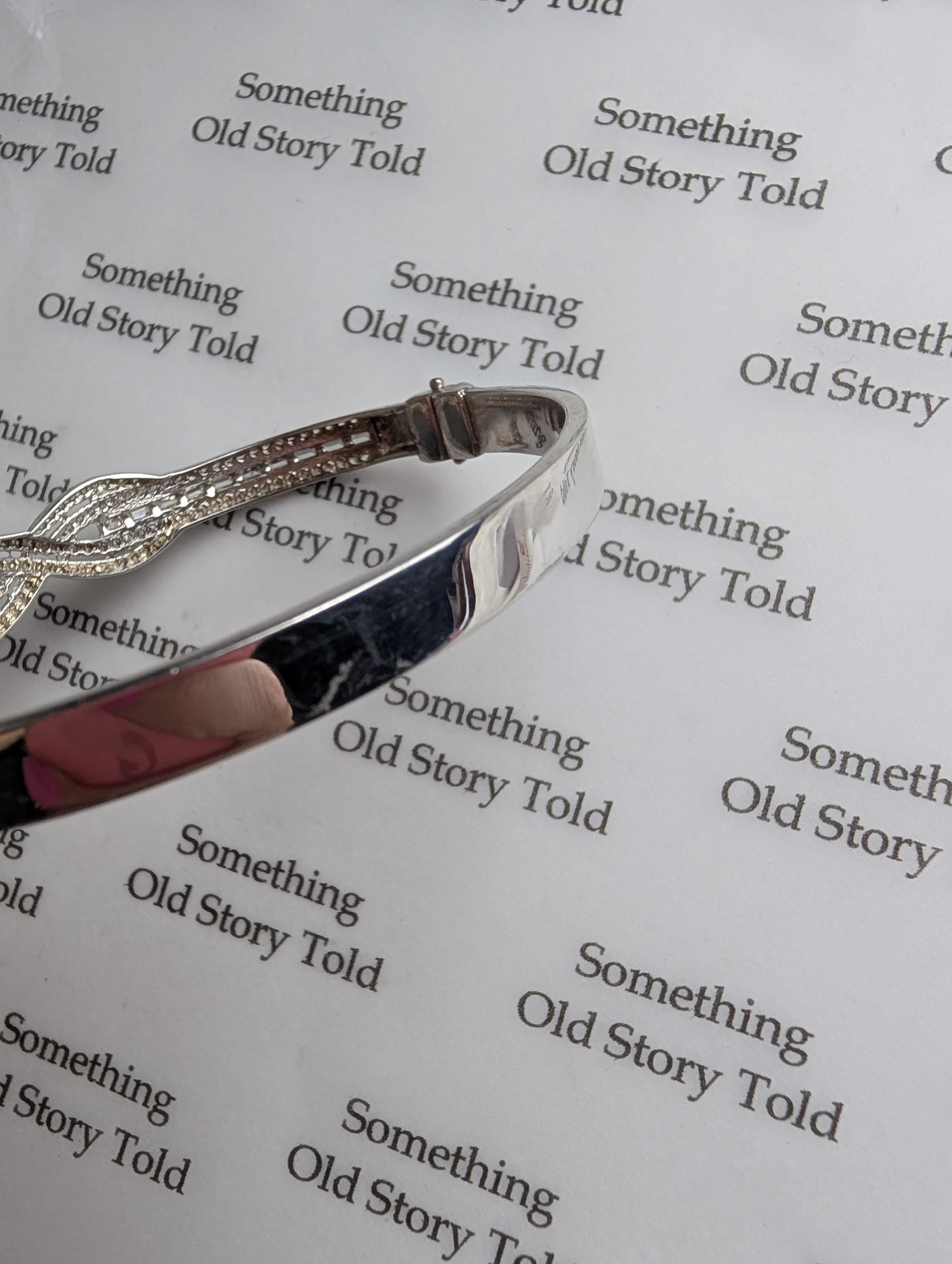Sterling Silver Infinity Bangle Bracelet, Vintage 925 Clear Cubic Zirconia Twist Hinged Bangle, Box Clasp Safety Latch Bridal Sparkle __etsy:8163764057