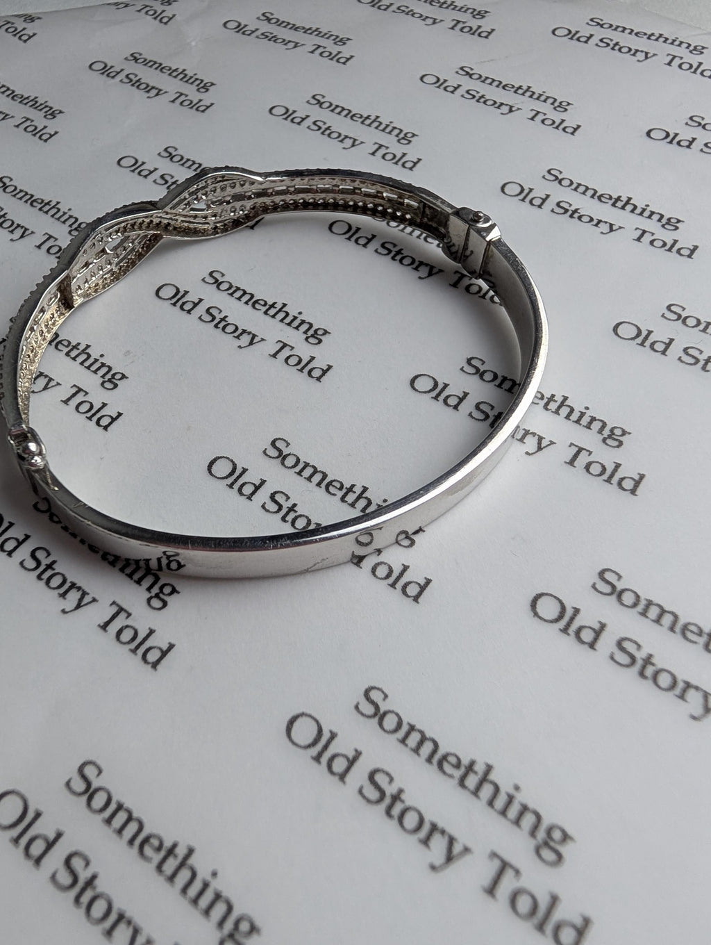 Sterling Silver Infinity Bangle Bracelet, Vintage 925 Clear Cubic Zirconia Twist Hinged Bangle, Box Clasp Safety Latch Bridal Sparkle __etsy:8163763999