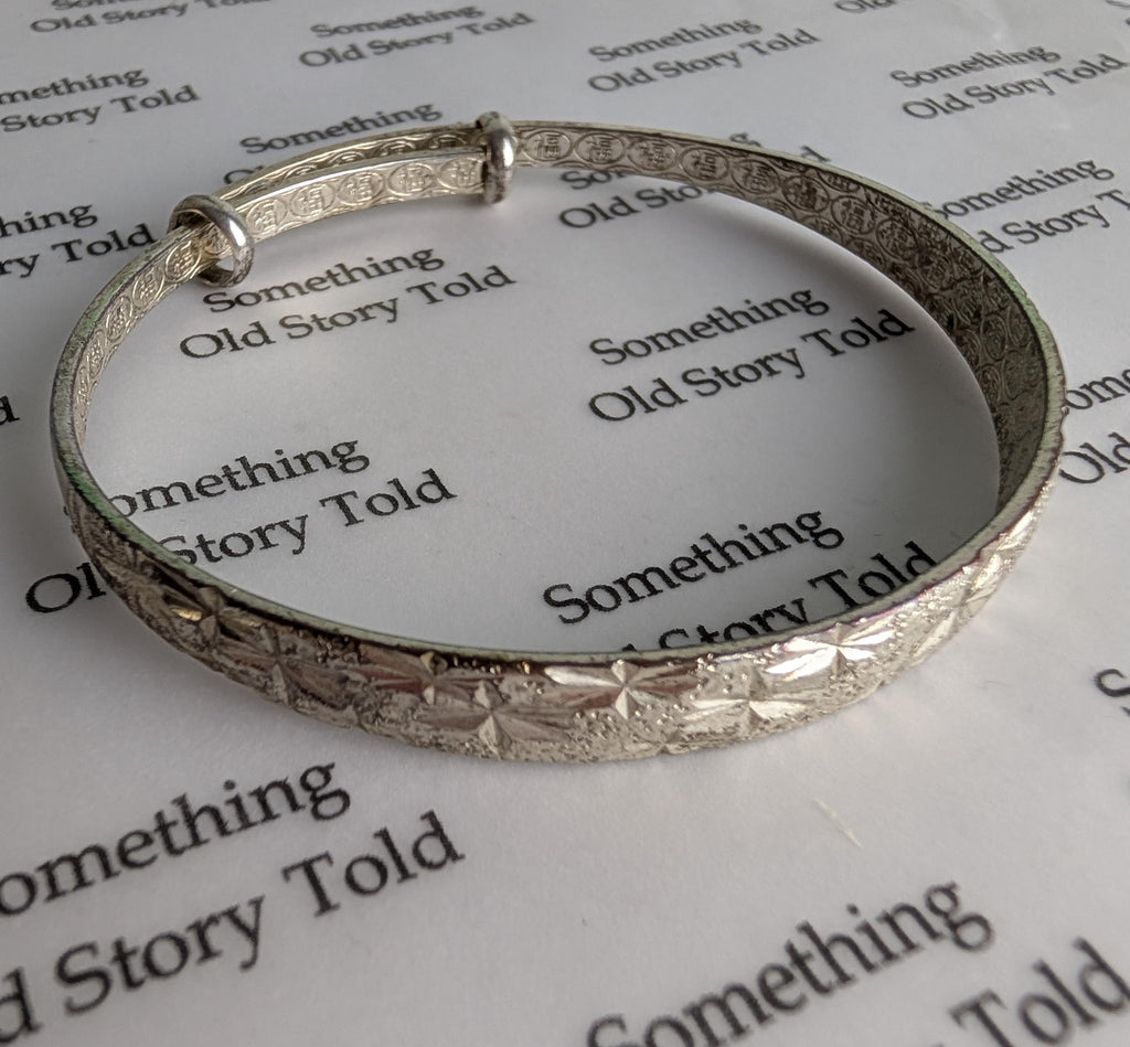 Vintage Chinese Pure Silver Bangle, Fine Silver 999 Adjustable sliding Bracelet, Fu Character Good Fortune Starburst Diamond Cut Bangle __etsy:8142091765