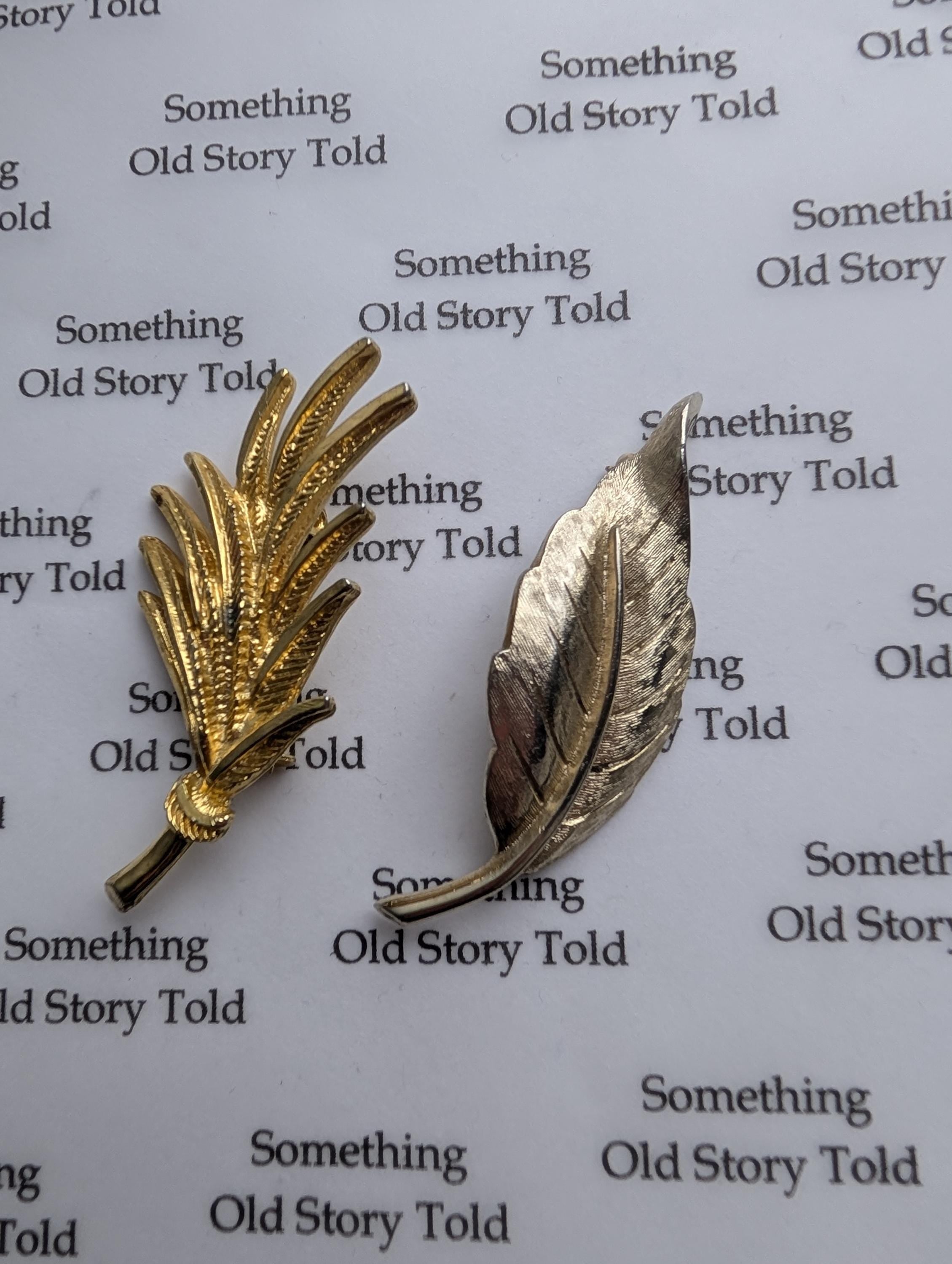 Vintage Gold Tone Leaf & Feather Brooch Set – Avon, La Redoute Costume Jewelry __etsy:7982917087