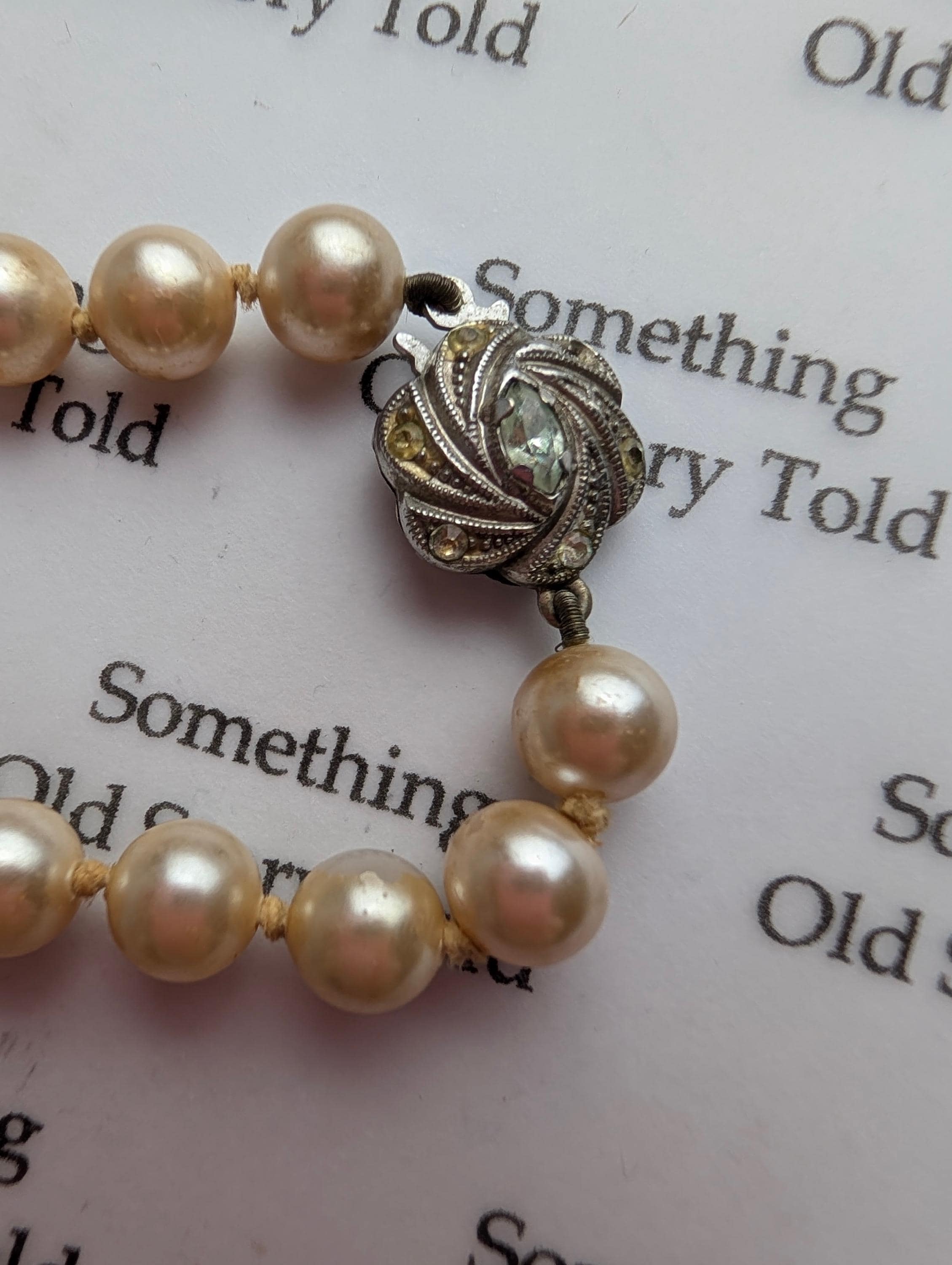 Vintage Lotus Simulated Pearl Necklace, Silver Floral Clasp, Cream Hardshell Box __etsy:8129940603