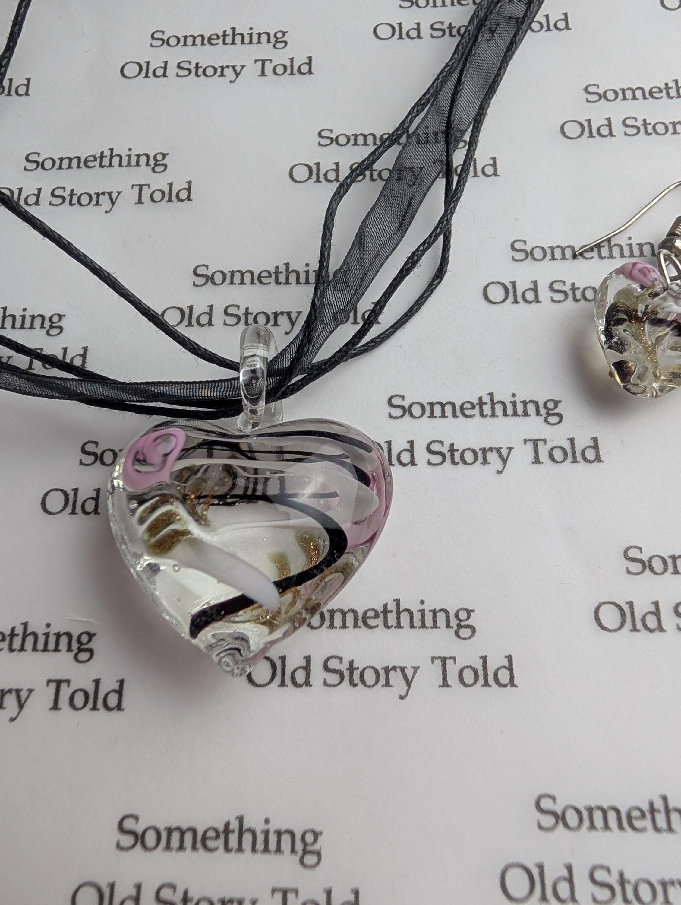 Vintage Murano Style Glass Heart Necklace & Earrings Set, Y2K Pink and Black Swirl Lampwork Pendant, Multi Strand Ribbon Cord Boho Choker __etsy:8092879634