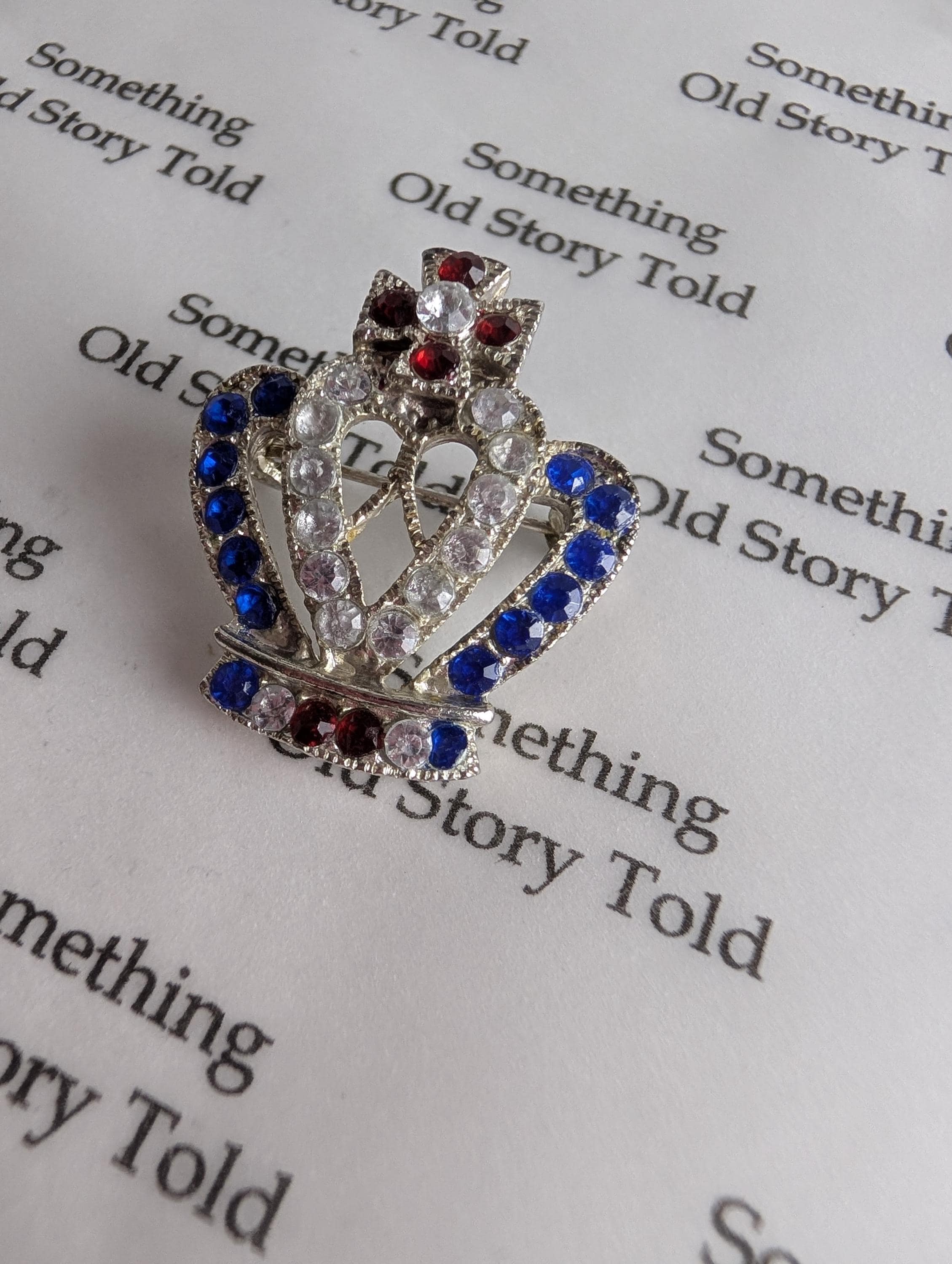 Vintage Rhinestone Crown Brooch, Red White Blue British Royal Jubilee Coronation Pin, Silver Tone Patriotic Costume Jewellery, Coronation __etsy:8104790660