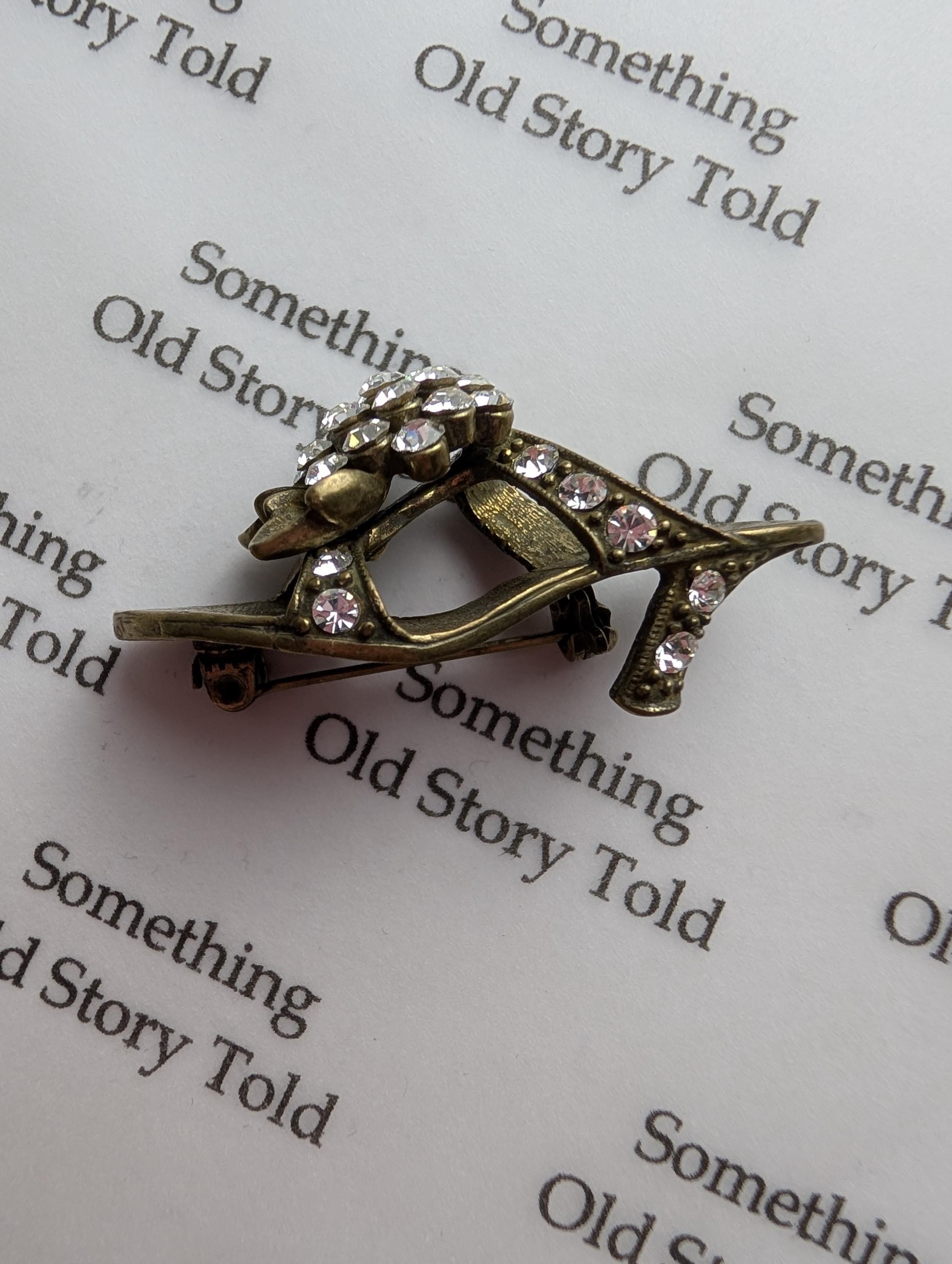 Vintage Rhinestone High Heel Brooch – Antiqued Brass Stiletto Sandal Pin 1980s Costume Jewellery __etsy:8088703303