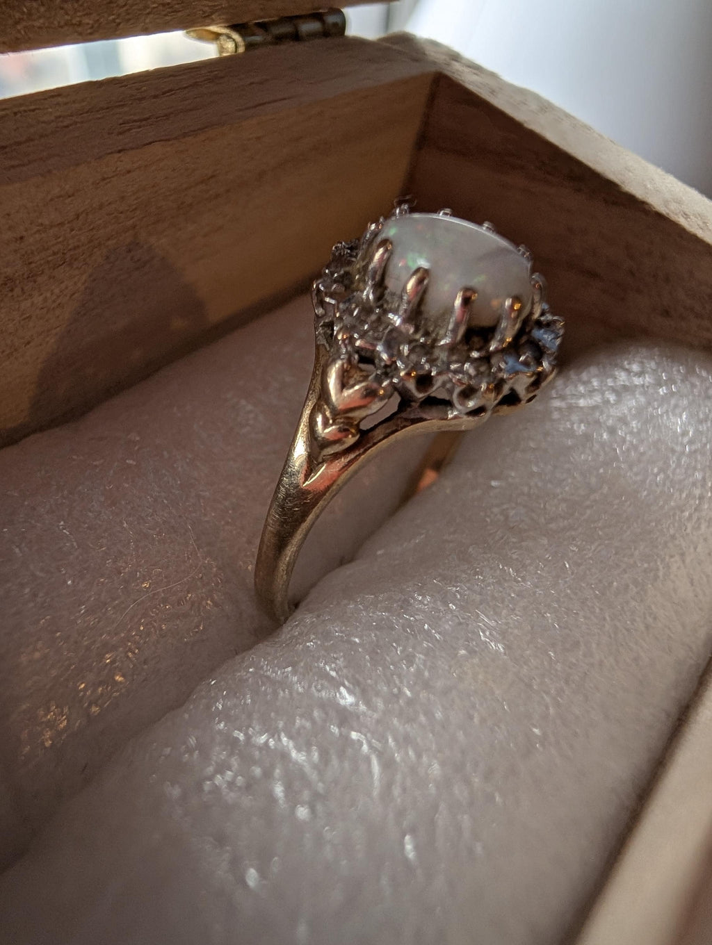 Vintage 9ct Gold Opal and Diamond Halo Ring | Starburst Cluster Engagement Ring | Luminous Oval Opal Ring | October Birthstone __etsy:7901971997