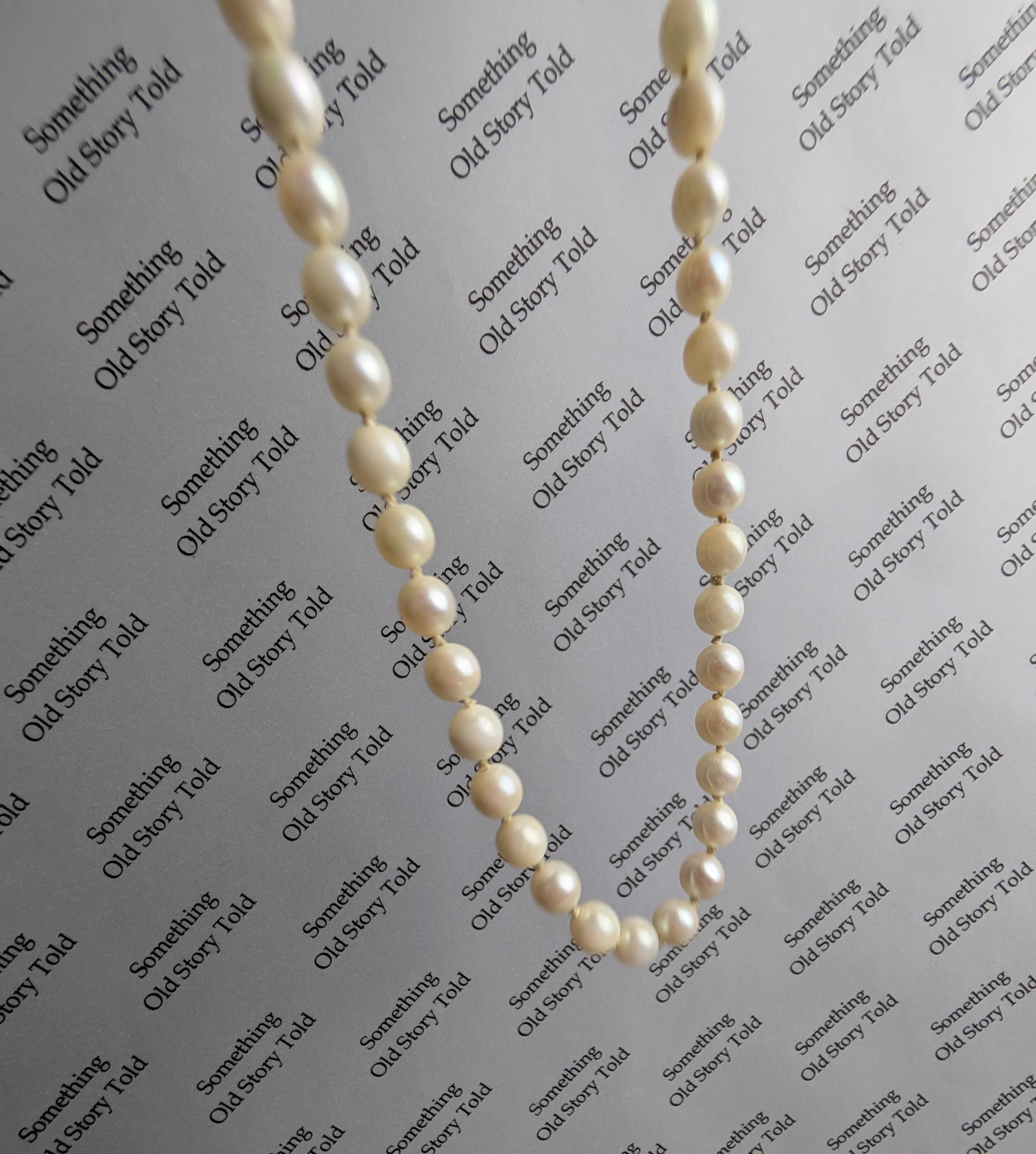 18ct Gold Cultured Pearl Necklace | Hand-Knotted Silk, 21.9g Clasp __etsy:7986239226
